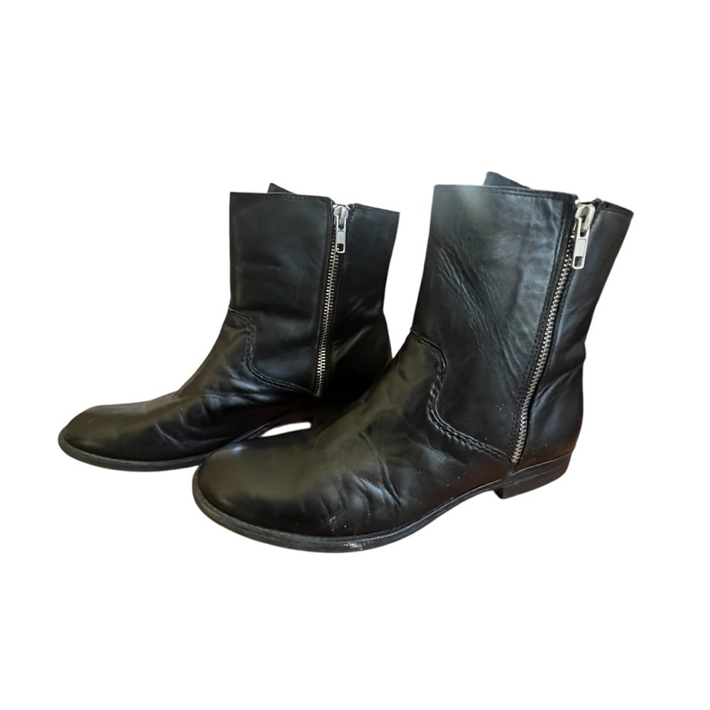 TrouvƩ Black Leather
Chic Moto Minimalist Zip Ankle Boots Booties SZ 7 - Picture 4 of 13